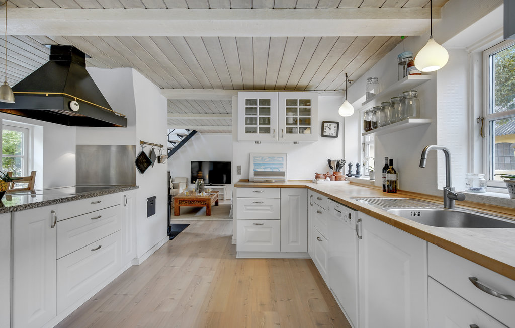 Feriehuse - Vejby Strand , Danmark - E09174 8