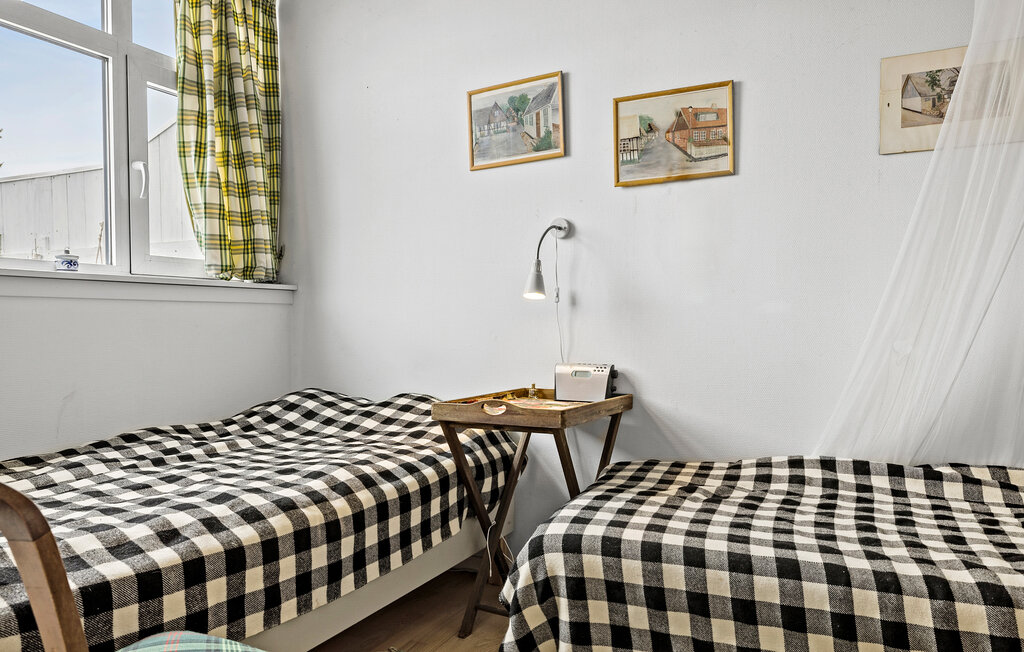 Semesterhus - Tisvildeleje Strand , Danmark - E09116 15