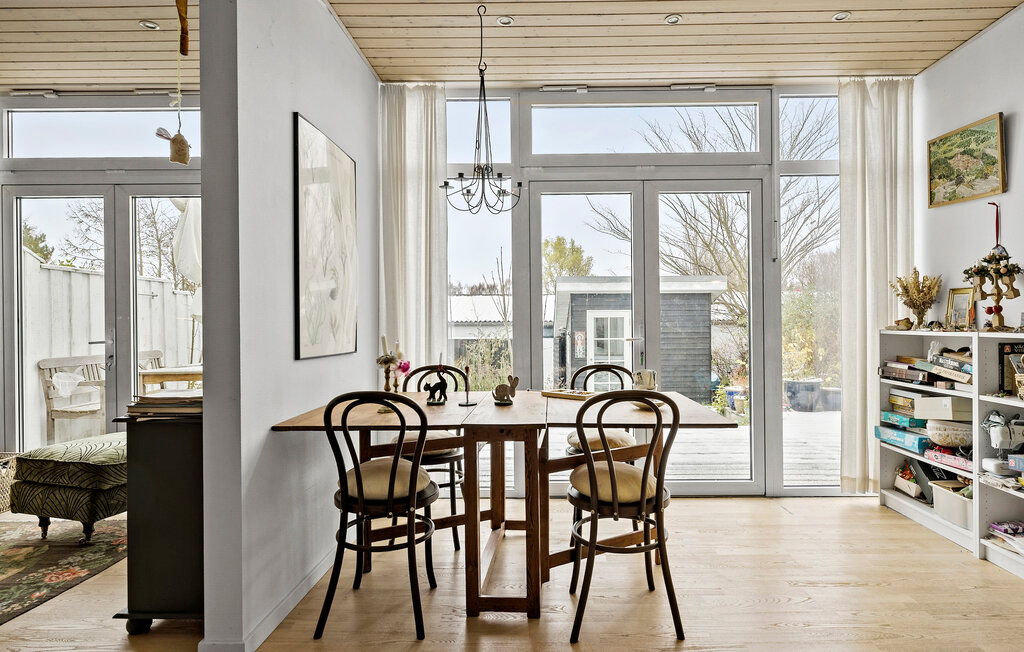 Semesterhus - Tisvildeleje Strand , Danmark - E09116 5