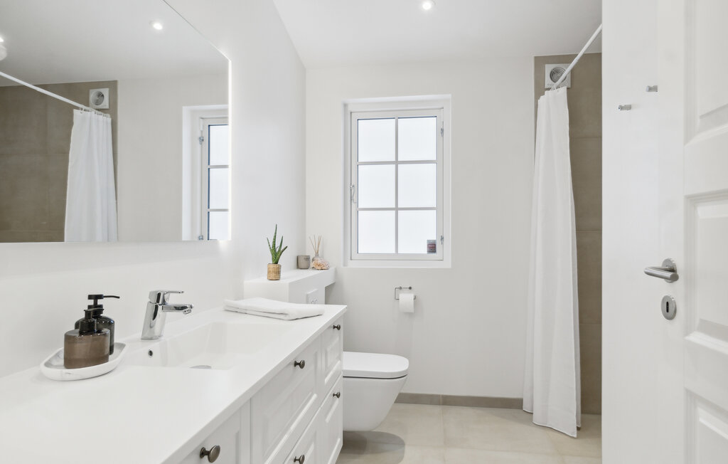 Feriehuse - Liseleje Strand , Danmark - E11225 26