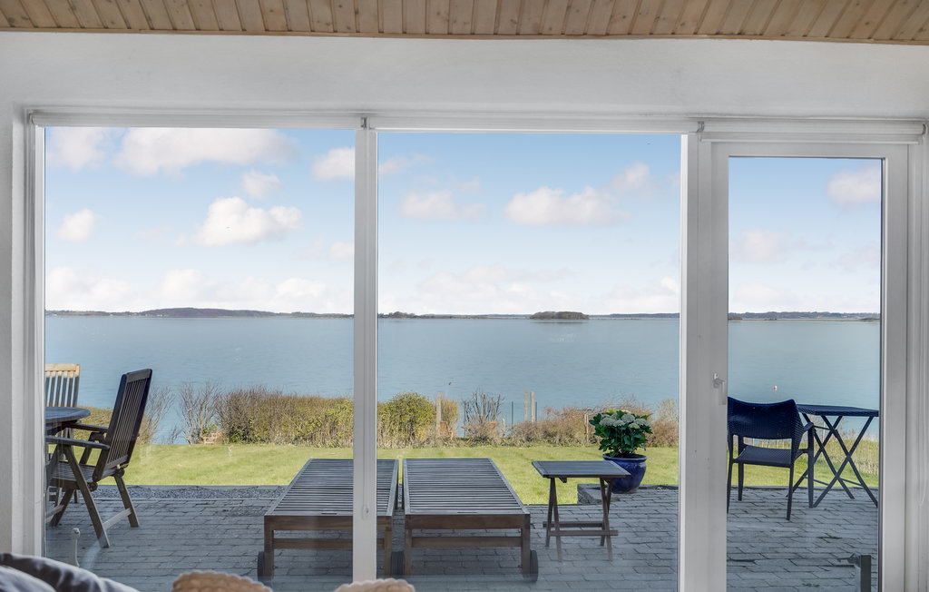 Semesterhus - Hesseløje Strand , Danmark - E1229 2