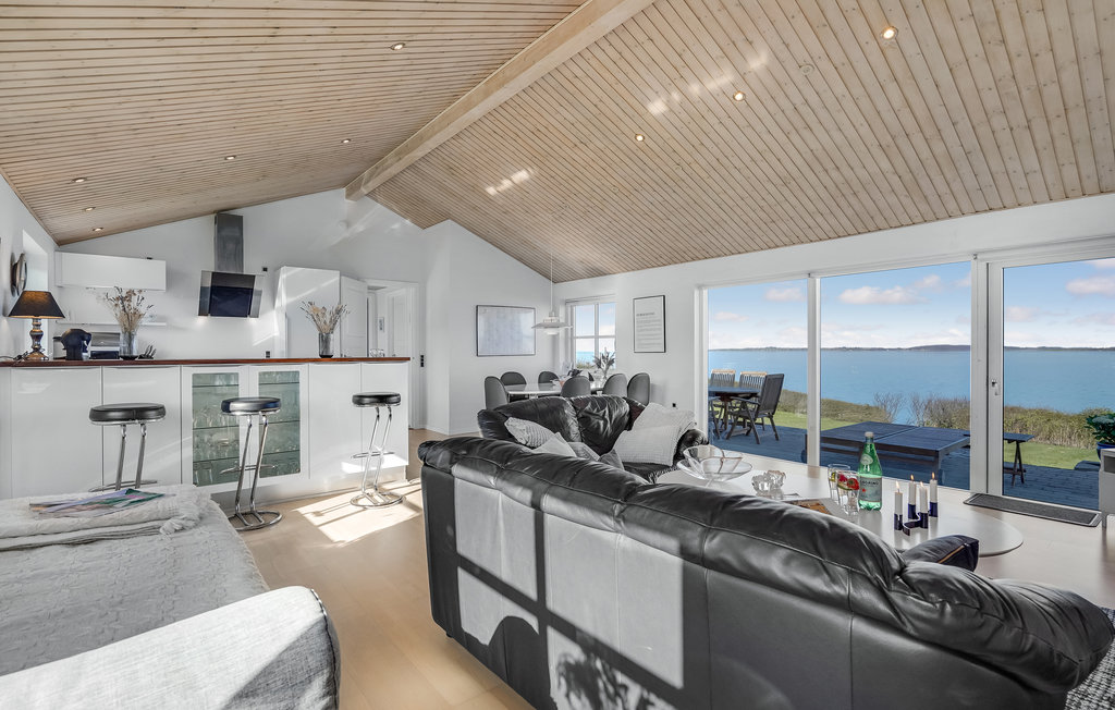 Semesterhus - Hesseløje Strand , Danmark - E1229 5