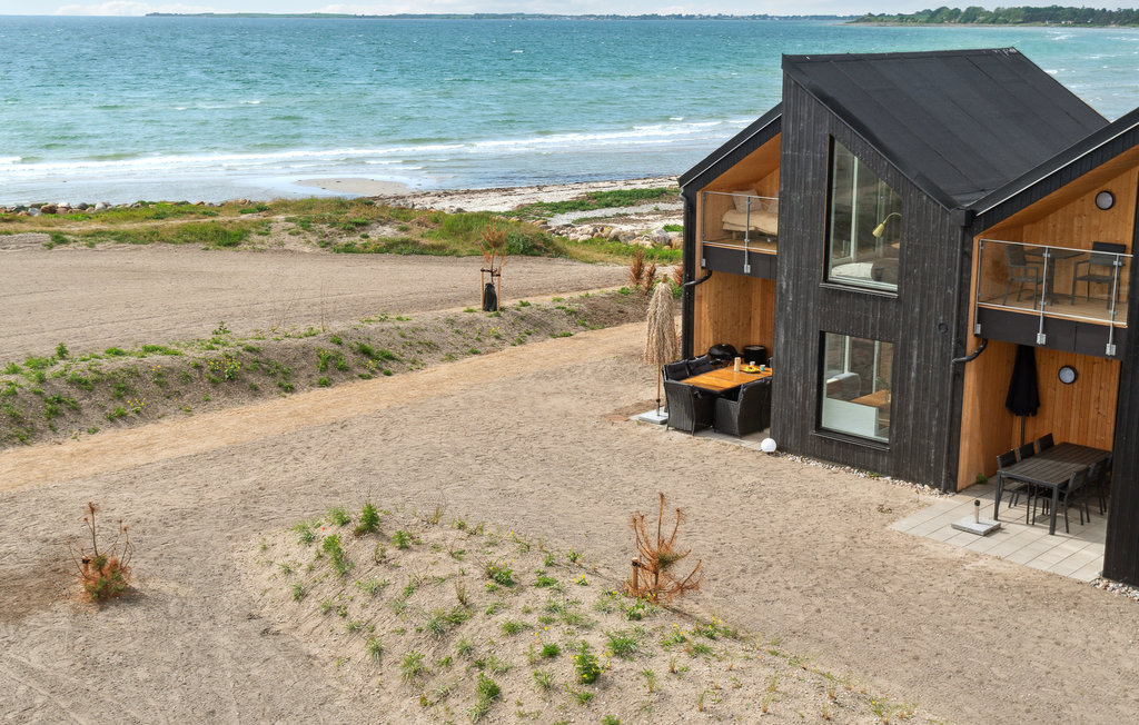 Holiday rental Mullerup , Denmark E22001 Novasol