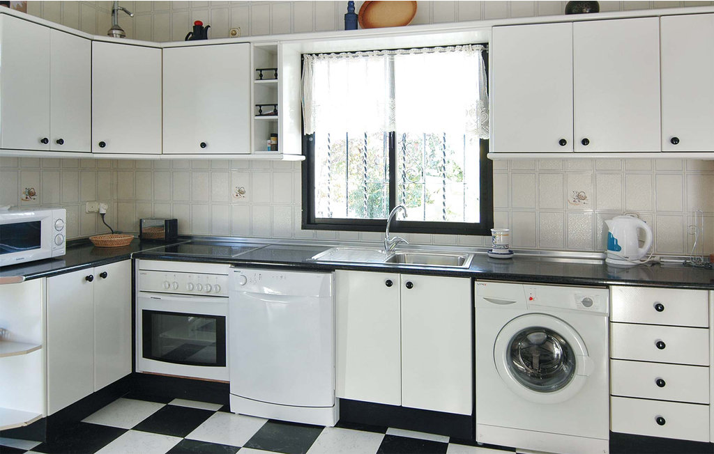 Feriehuse - Nerja , Spanien - EAG328 6