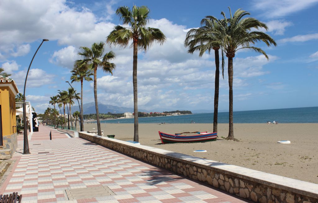 Ferieleilighet - Estepona , Spania - EAN682 3