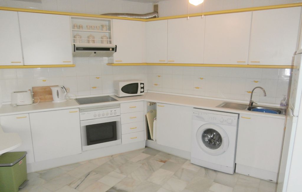 Ferieleilighet - Estepona , Spania - EAN682 11