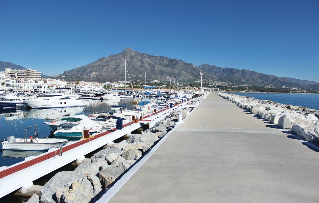 Lejlighed - Marbella-Puerto Banús , Spanien - EAN739 18