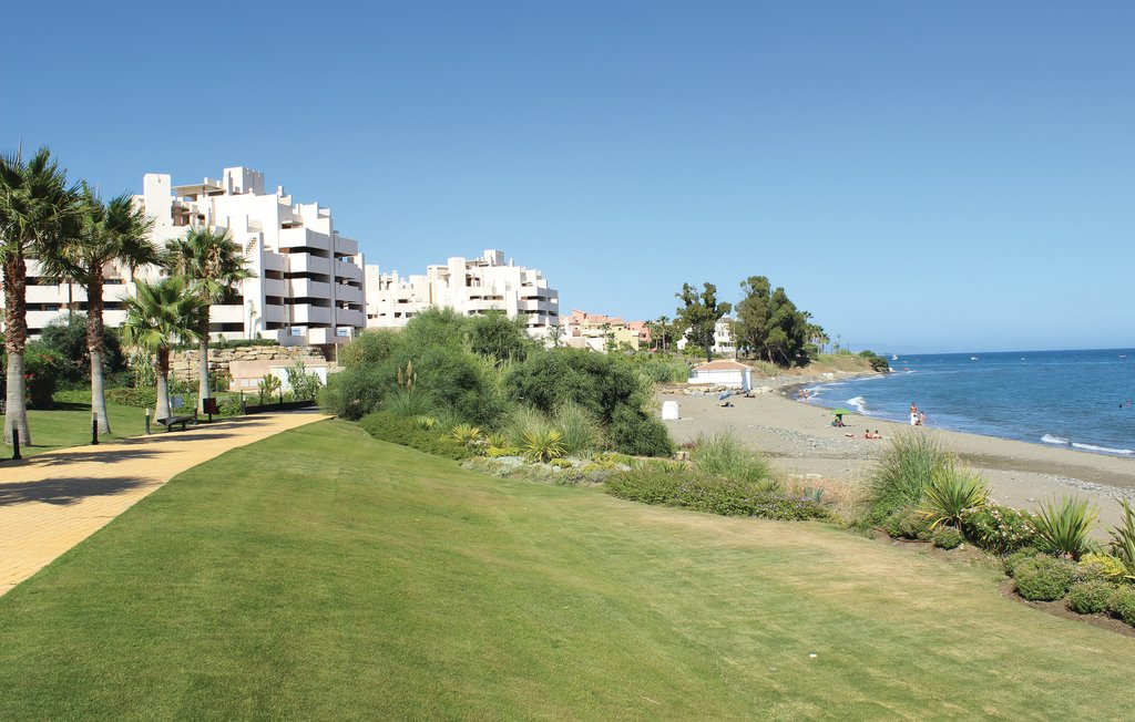 Apartment Estepona (EAN060)