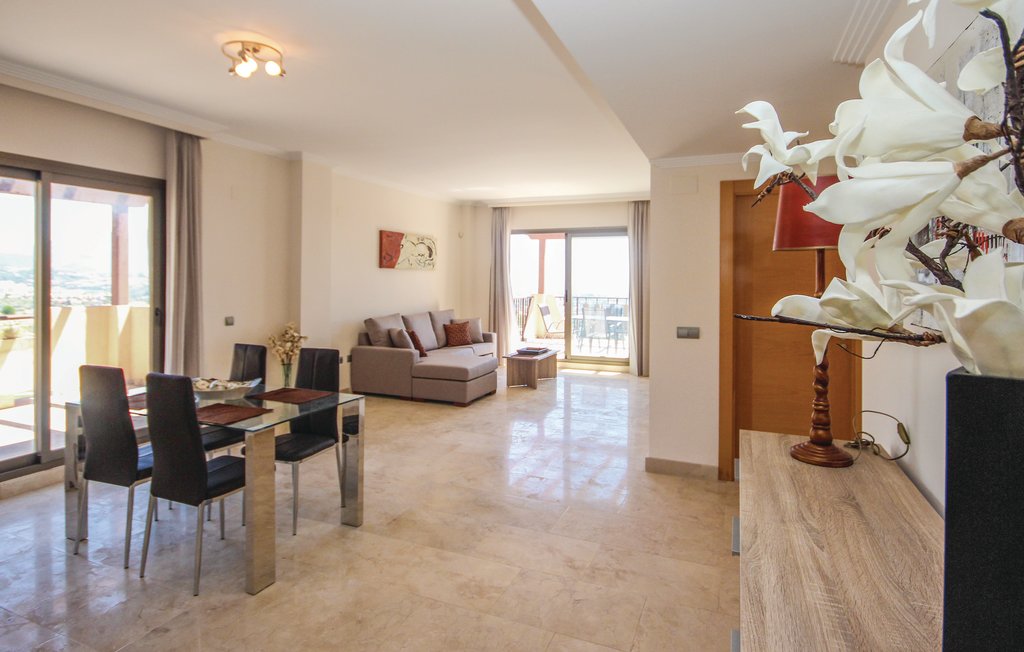 Apartment Benahavis (EAN304)