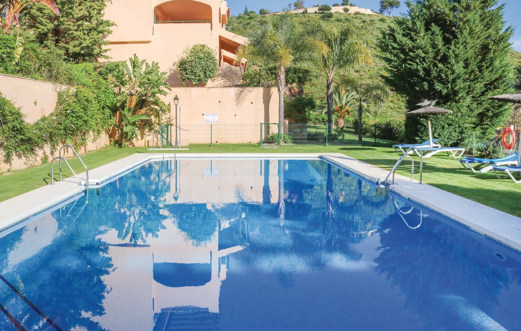 Modern vakantieappartement in een luxueus en veilig complex voorzien van alle voorzieningen. Ideaal voor absolute ontspanning op uw vakantie en voor golfliefhebbers, in de buurt van 3 golfbanen. Het f..