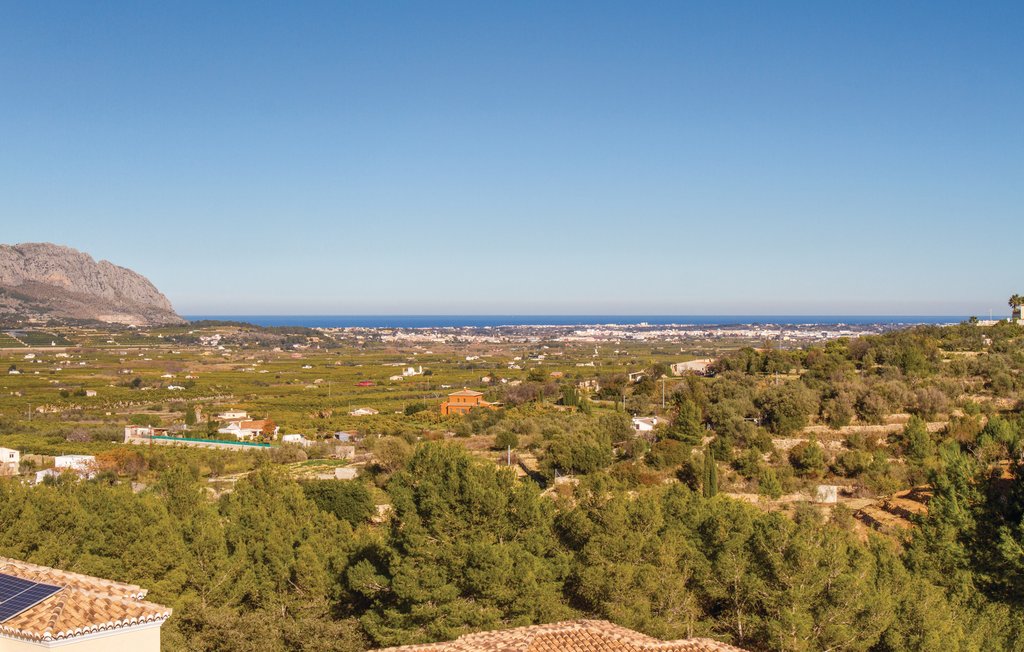 Dieses hervorragende Ferienhaus in Trullent an der Costa Blanca wurde mit viel Liebe und Geschmack eingerichtet. Es besteht aus 2 separaten und mit getrennten Eingängen versehenen Wohneinheiten, von ..