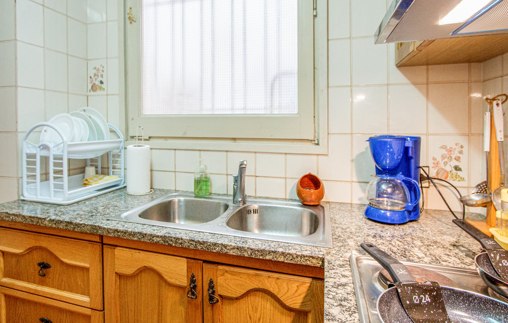 Diese gemütliche Ferienwohnung in Sant Antoni de Calogne/Girona mit einem Schlafzimmer ist perfekt für einen Urlaub mit viel Privatsphäre. Mit seiner Terrasse mit Esstisch und Grill können Sie lec..