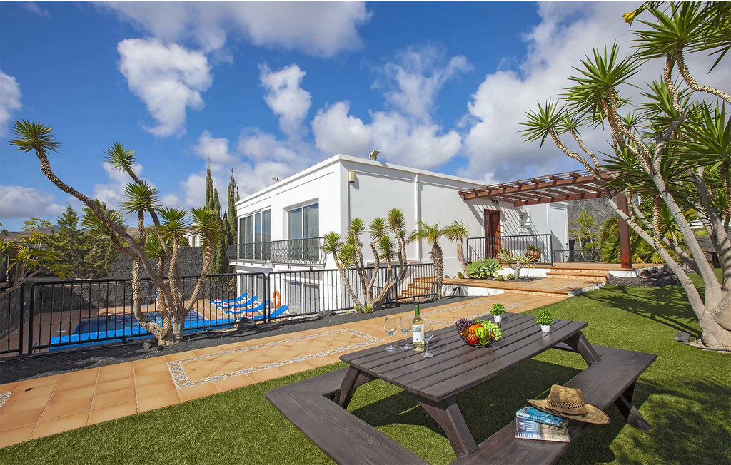 Semesterhus - Puerto Calero , Spanien - ELA092 8