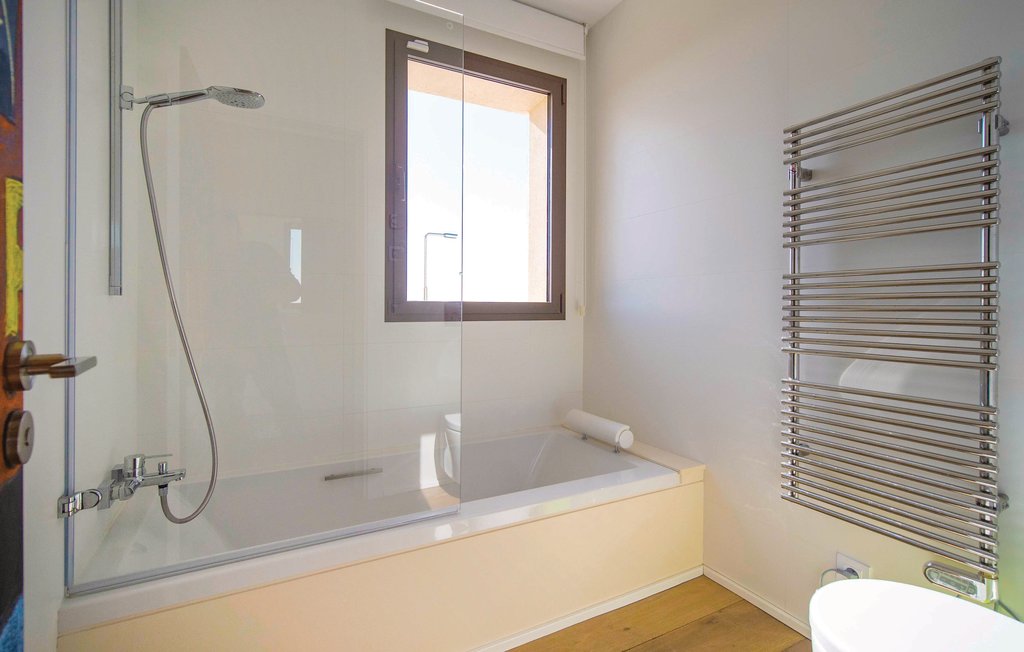 Holiday home Moscari (EMA109)