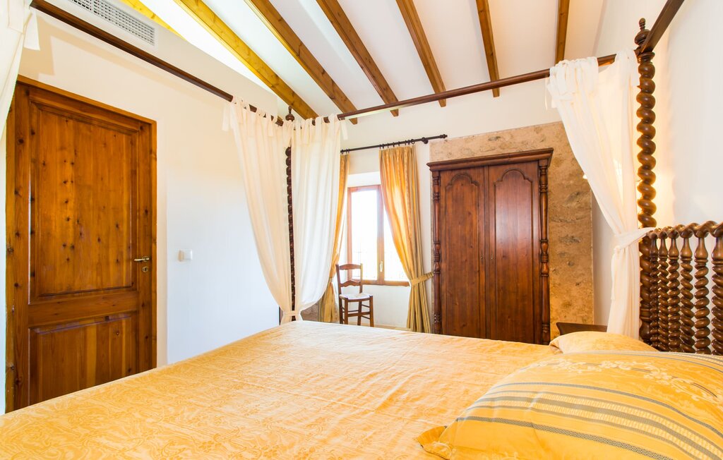 
Holiday rental - Es Sostre, Sant Llorenc , Spain - EMF223 34