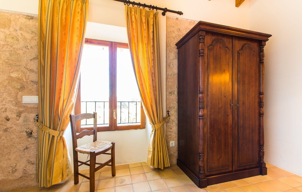 
Holiday rental - Es Sostre, Sant Llorenc , Spain - EMF223 30