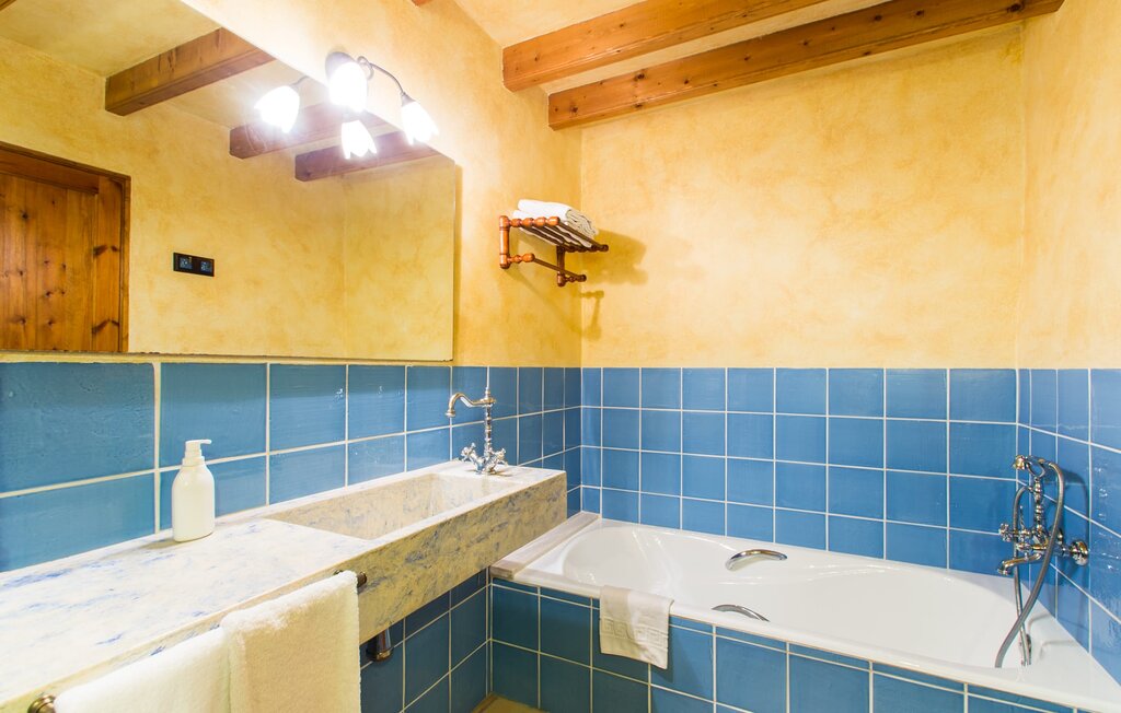 
Holiday rental - Es Sostre, Sant Llorenc , Spain - EMF223 40