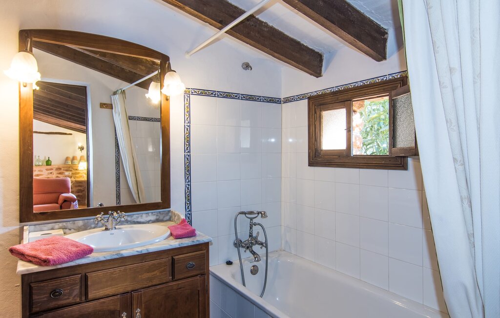 
Holiday rental - Es Rafal Roig Es Galiner, Manacor , Spain - EMF737 49