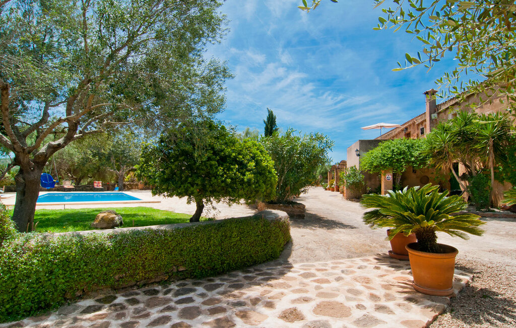 
Holiday rental - Es Rafal Roig Es Galiner, Manacor , Spain - EMF737 1