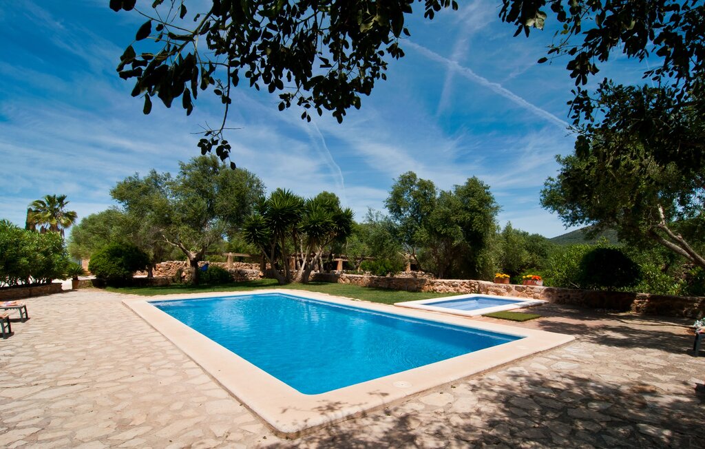 
Holiday rental - Es Rafal Roig Es Galiner, Manacor , Spain - EMF737 12