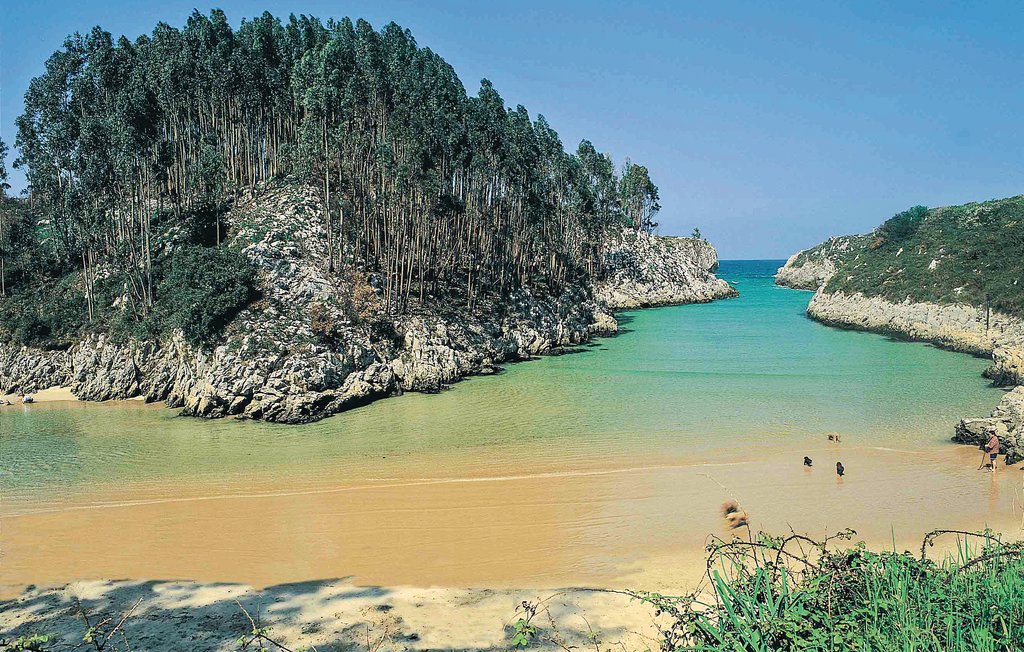 Holiday rental Llanes , Spain ENA008 Novasol