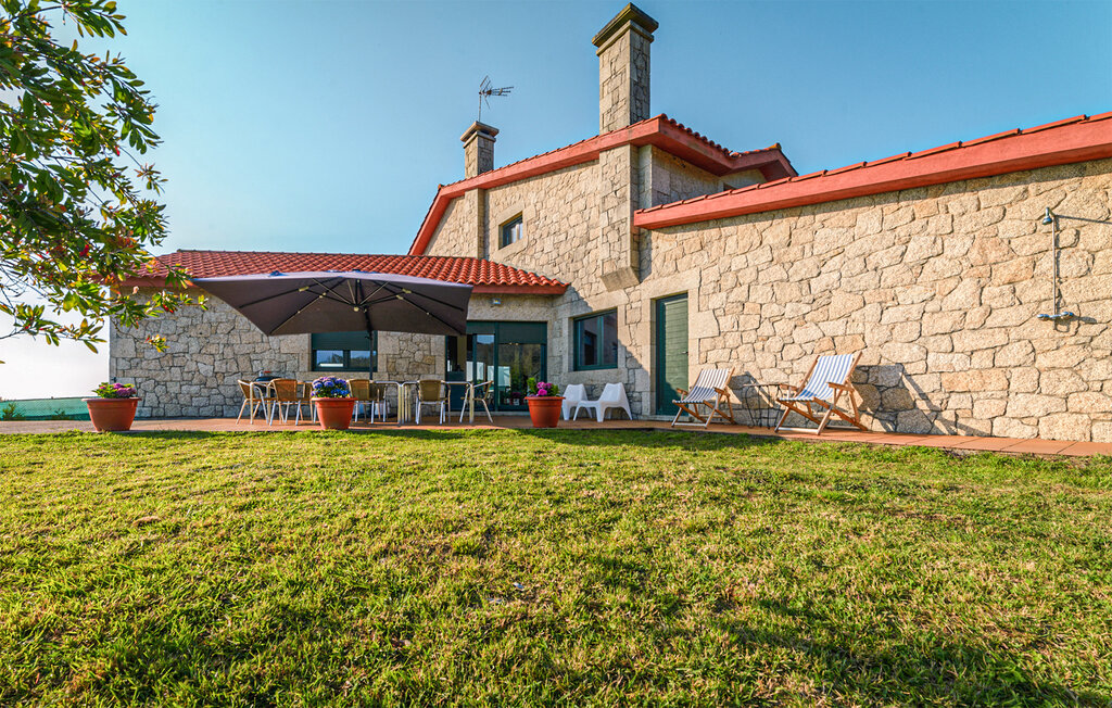 Ferienhaeuser - A CORUÑA , Spanien - ESA054 17