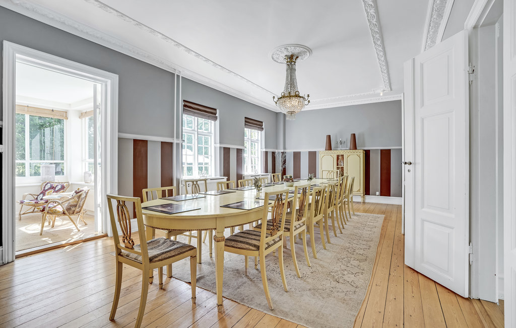 Semesterhus - Horslunde , Danmark - F0104 14