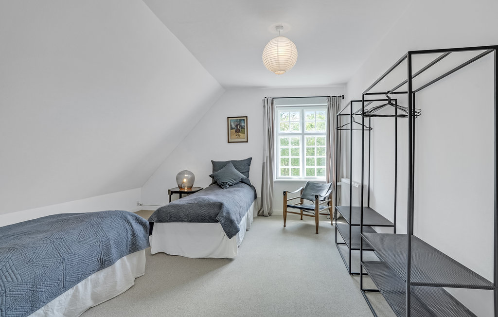 Semesterhus - Horslunde , Danmark - F0104 22