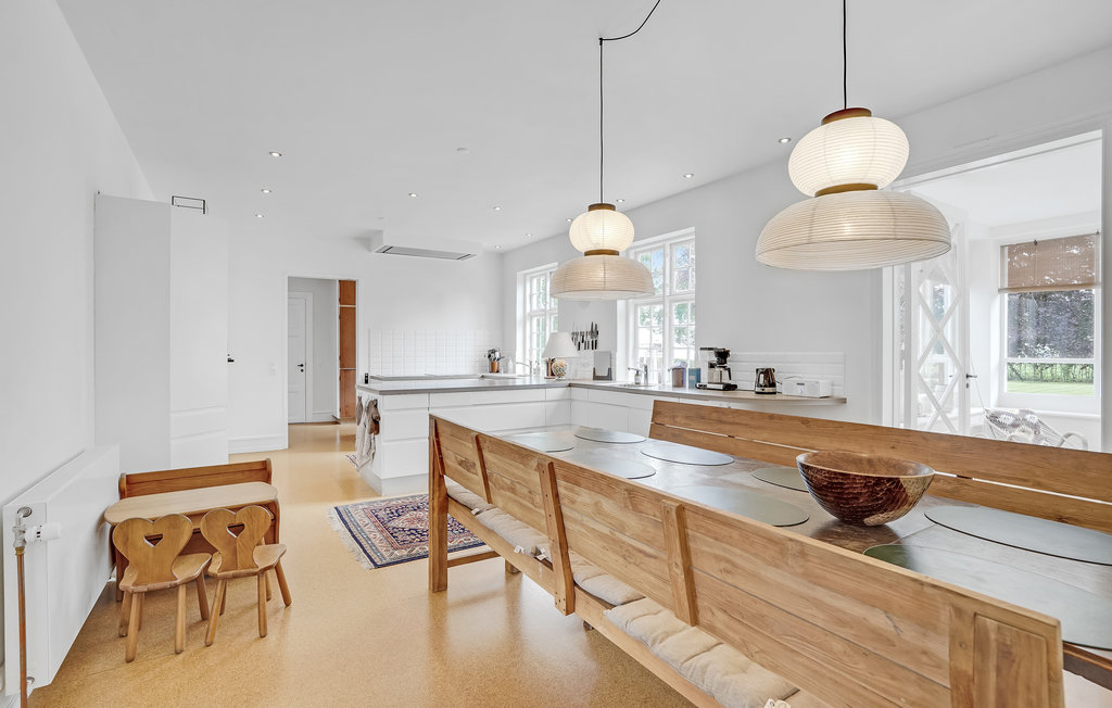 Semesterhus - Horslunde , Danmark - F0104 16