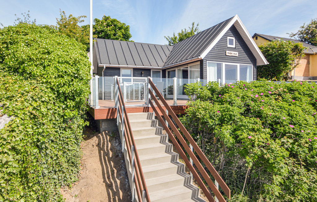 Feriehuse - Bjert Strand , Danmark - F02605 1