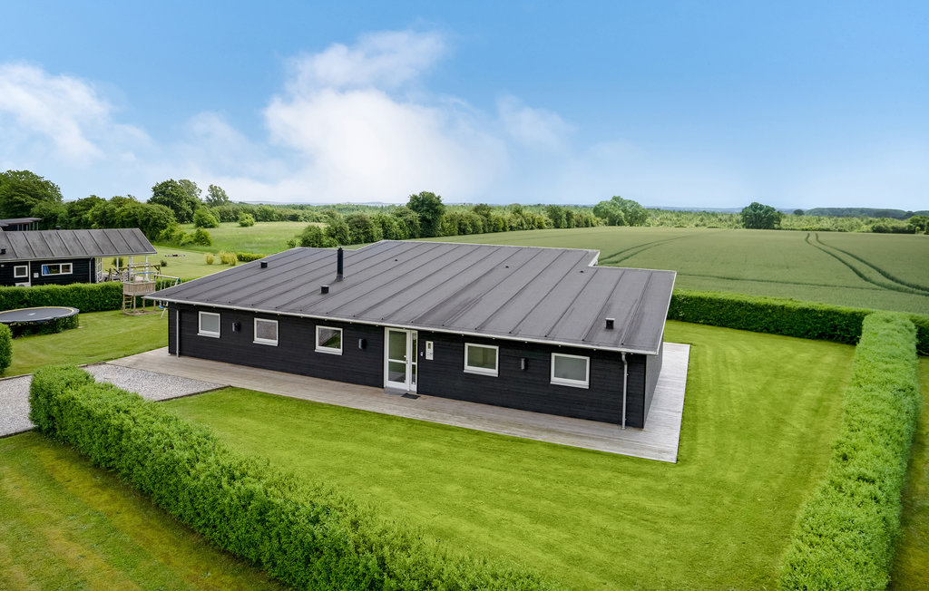 Feriehuse - Sandersvig , Danmark - F04399 1