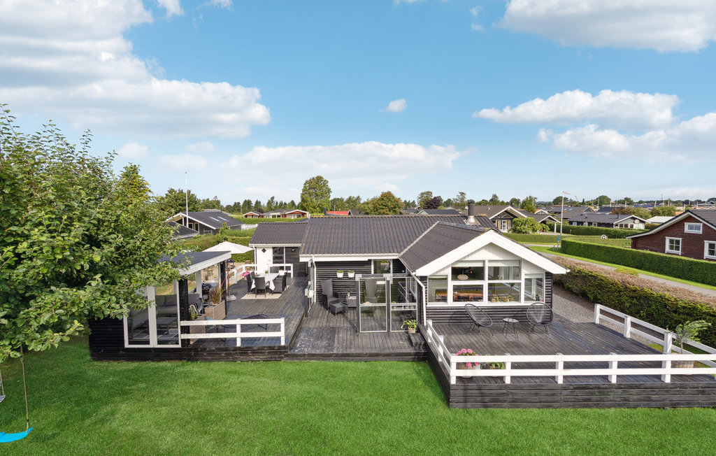 Feriehuse - Hejlsminde , Danmark - F04130 1