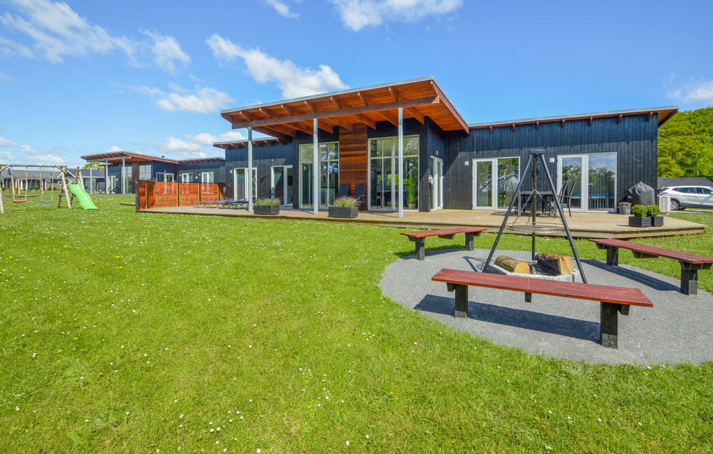 Feriehuse - Sandersvig , Danmark - F04394 1