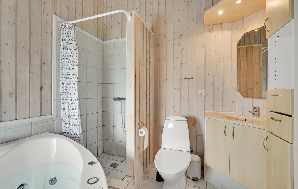 Semesterhus - Loddenhøj Strand , Danmark - F07635 24