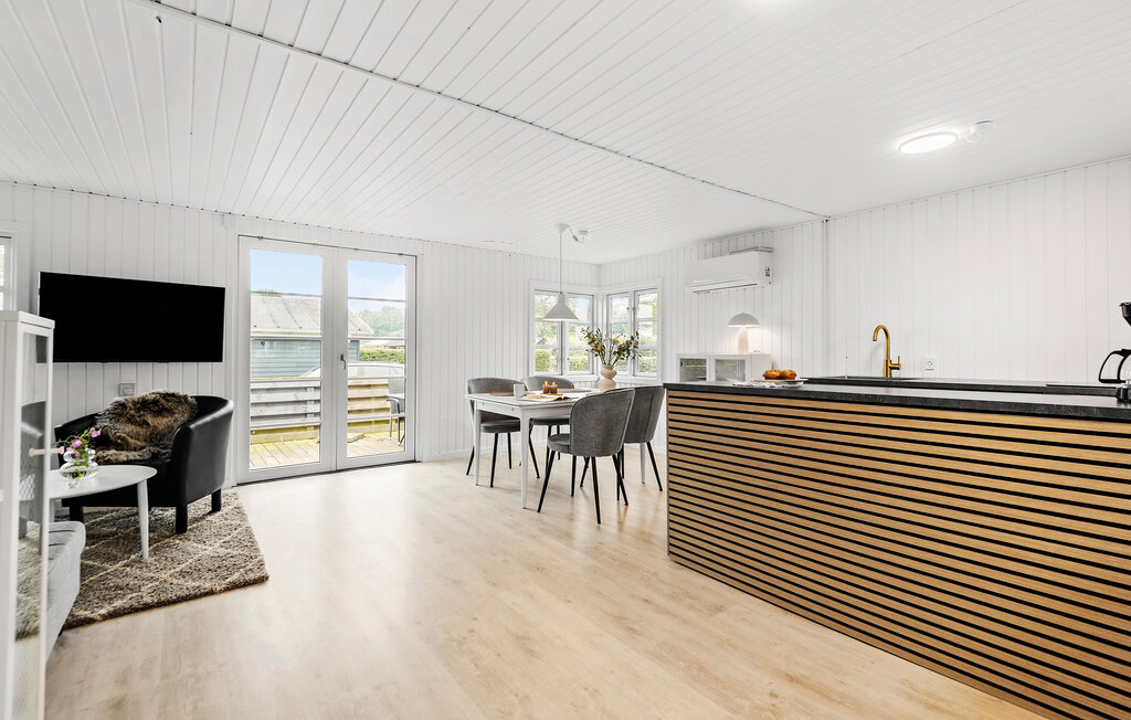 Feriehuse - Diernæs , Danmark - F07421 7