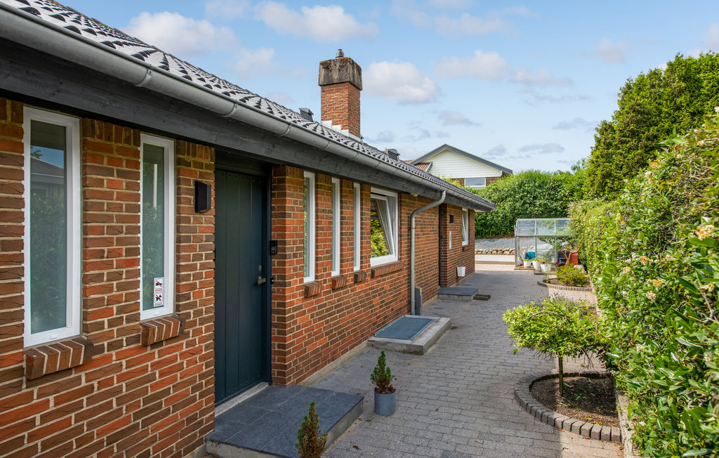 Semesterhus - Kollund Strand , Danmark - F08308 13