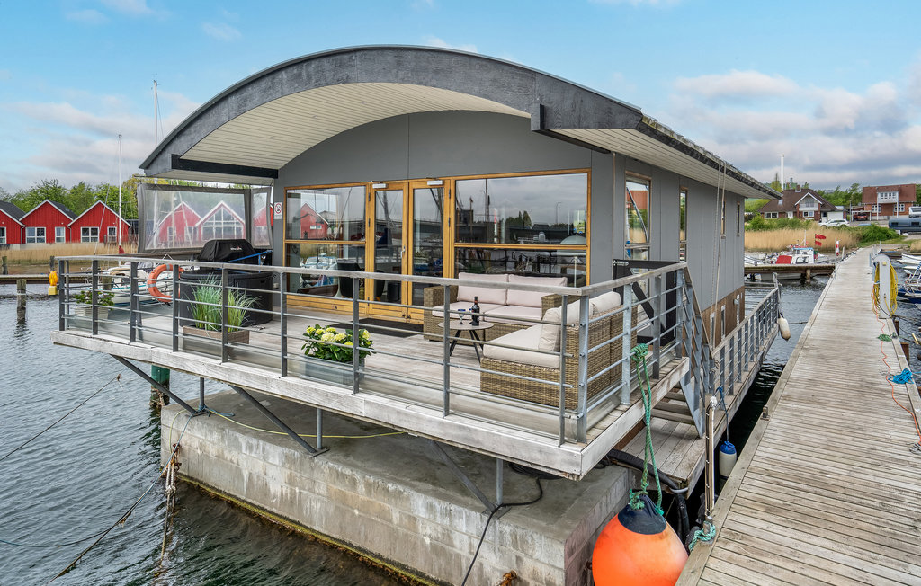 Husbåd - Gråsten Havnefront , Danmark - F08115 1