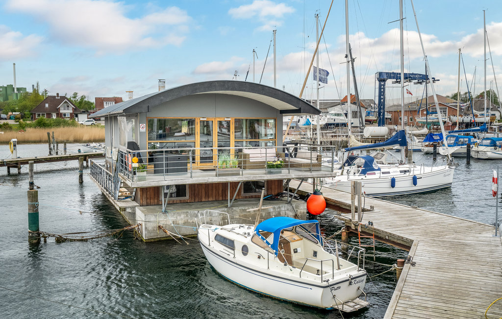 Husbåd - Gråsten Havnefront , Danmark - F08115 12