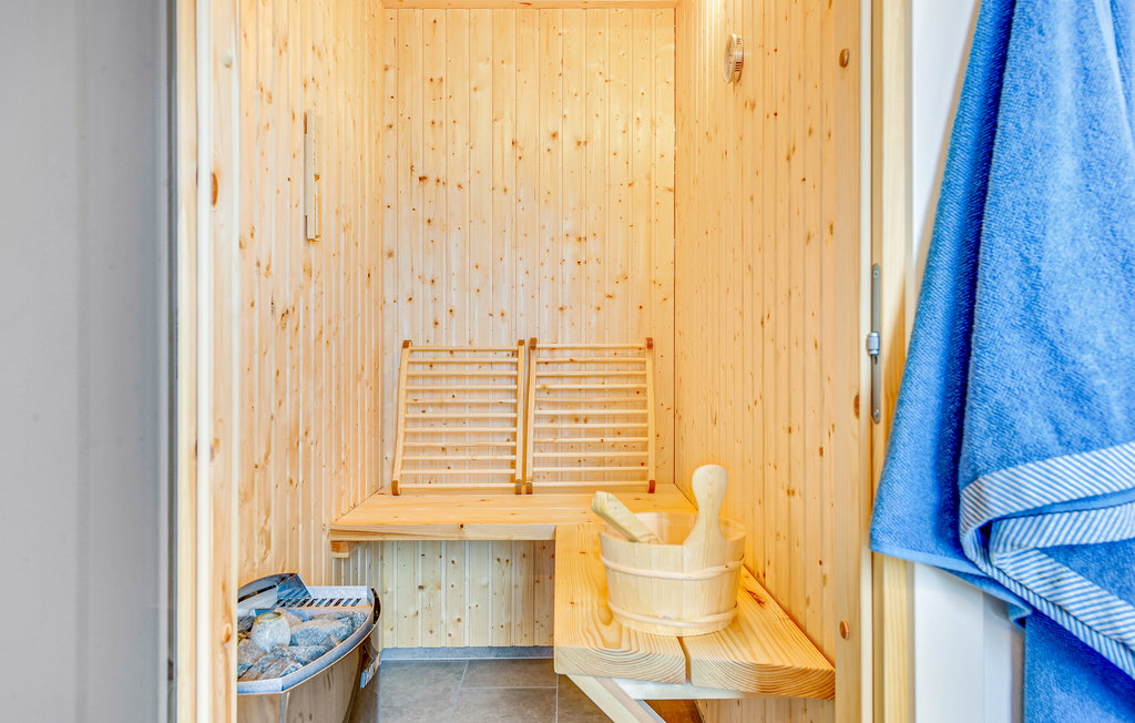 Feriehus - Skovmose Strand , Danmark - F09411 28