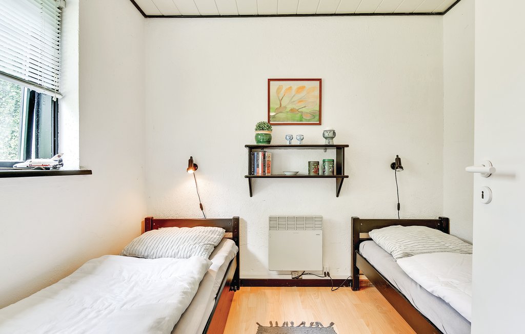 Semesterhus - Skovmose Strand , Danmark - F09534 14