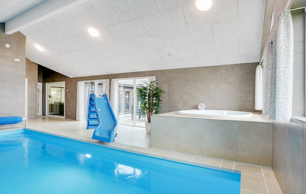 Feriehus - Mommark Strand , Danmark - F09394 2