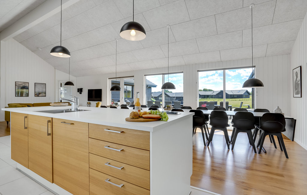 Feriehus - Mommark Strand , Danmark - F09398 20