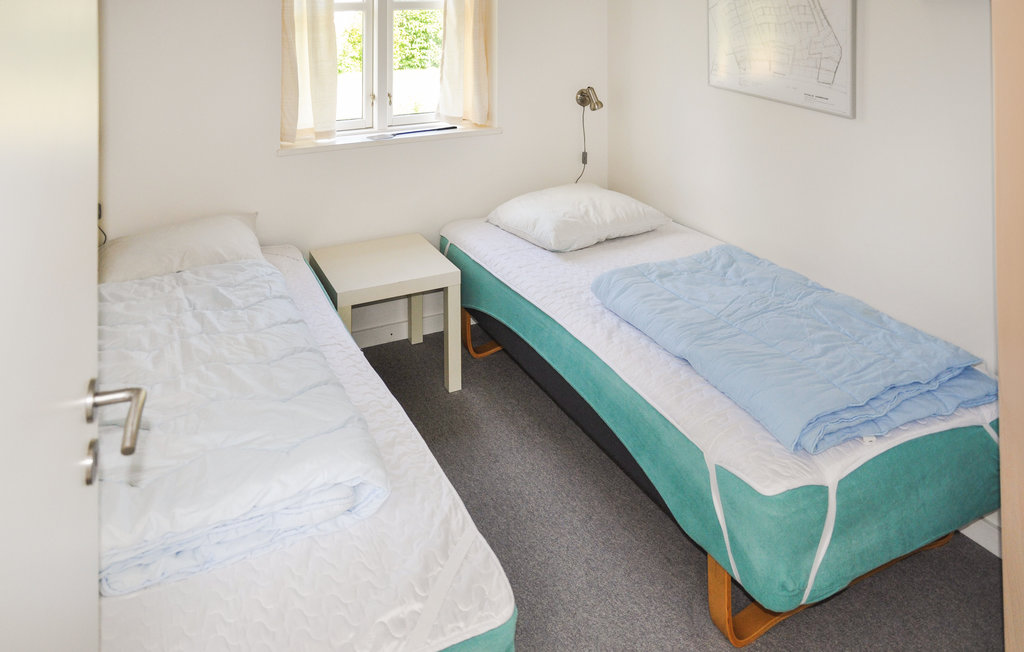 Semesterhus - Skovmose Strand , Danmark - F09270 15