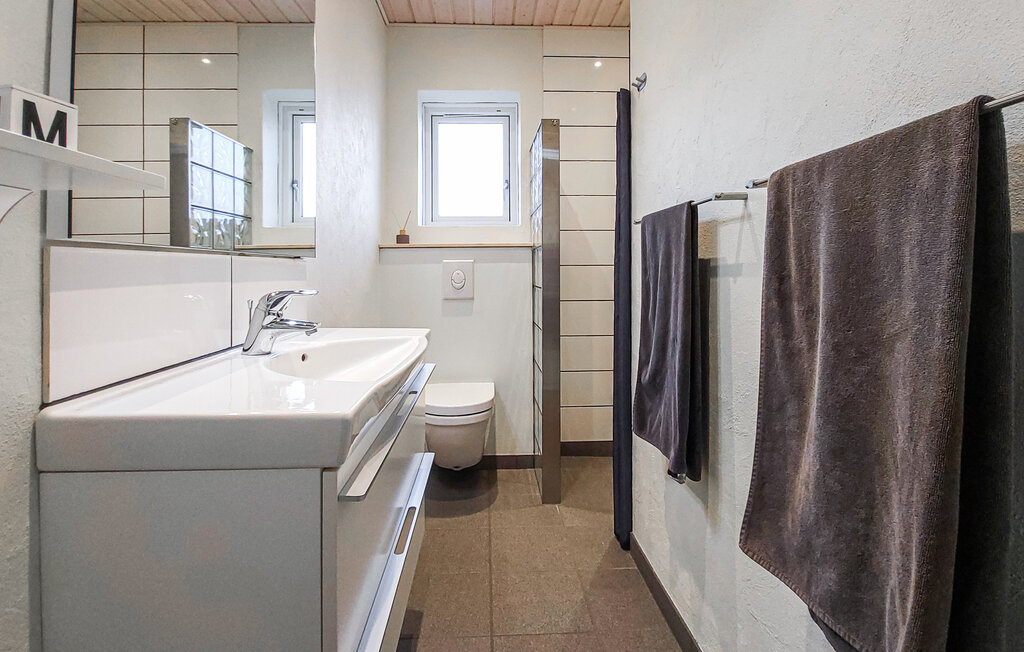 Semesterhus - Naldmose Strand , Danmark - F09525 20