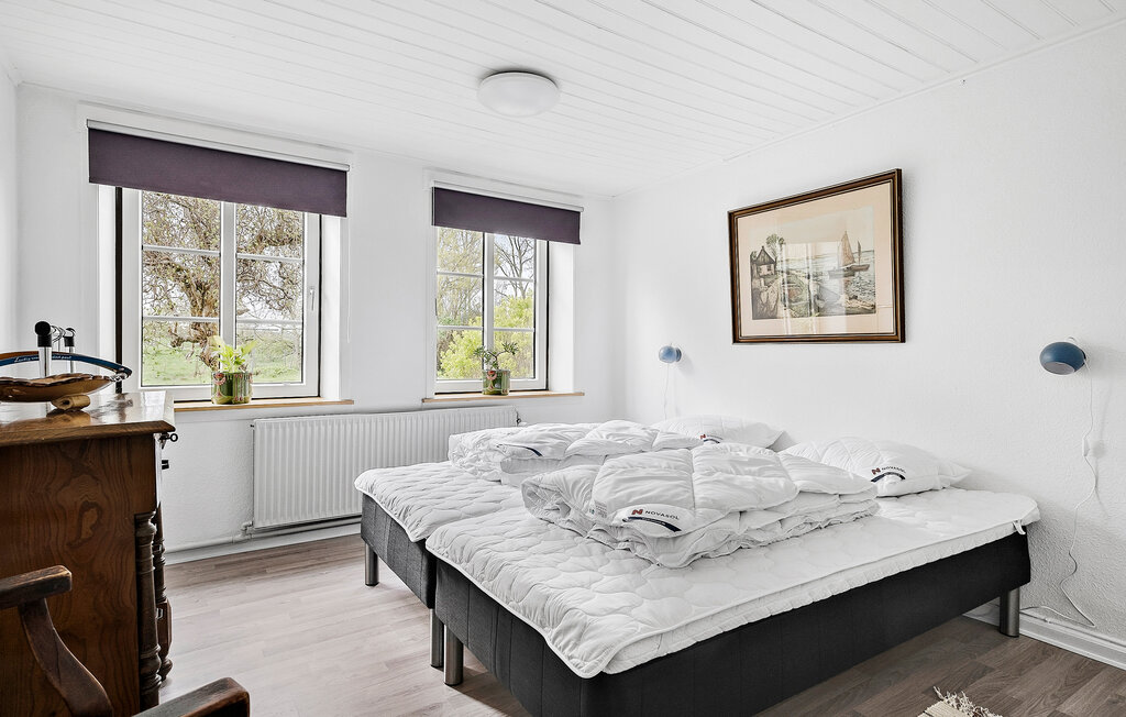 Semesterhus - Augustenborg Strand , Danmark - F09528 7