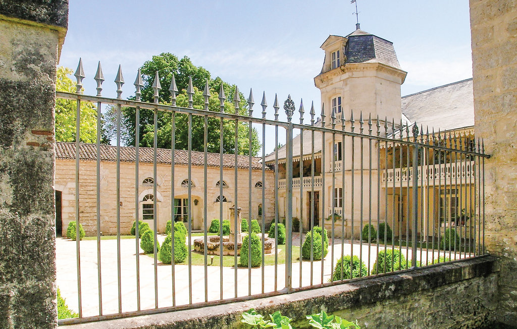 Holiday home St Antoine de Breuilh , France F Novasol