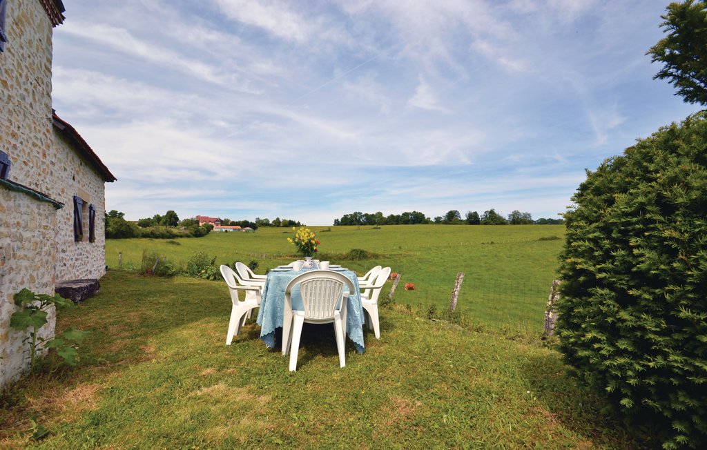 Semesterhus - La-Chapelle-Saint-Jean , Frankrike - FAD151 11