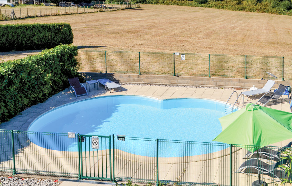 Semesterhus - St. Saud Lacoussiere , Frankrike - FAD801 10