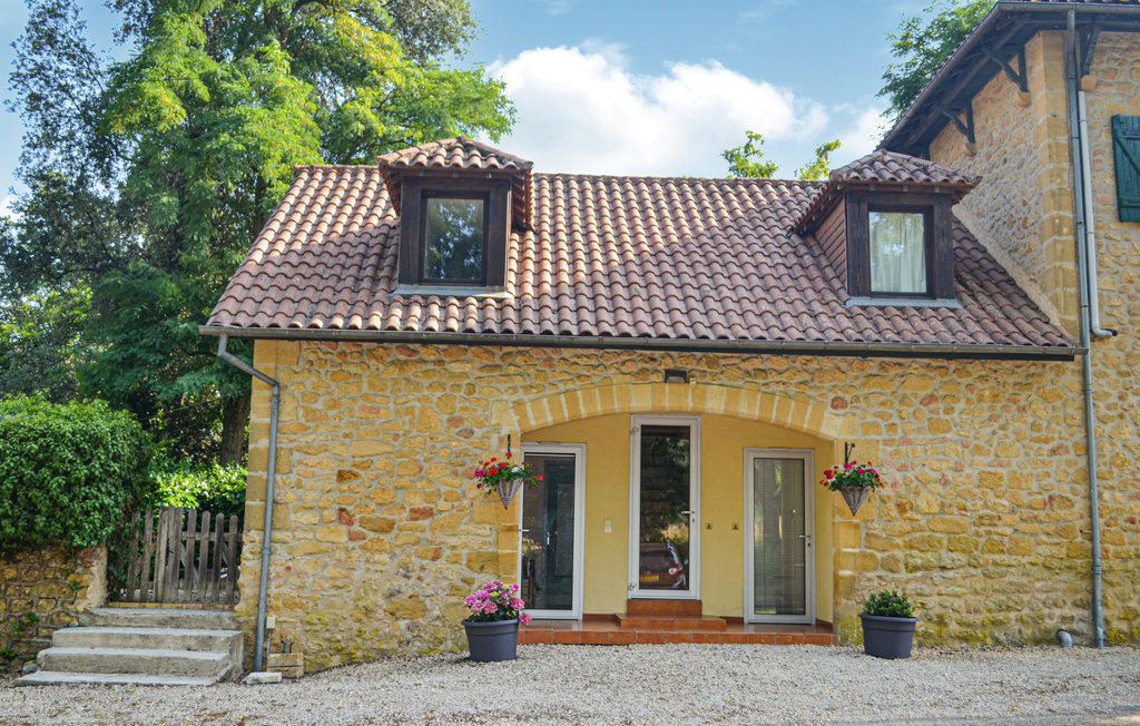 Genießen Sie Ihren Kultur- und Natururlaub am Fluss Dordogne.

Ihre Ferienwohnung befindet sich in einem charmanten Steinhaus. Hier fühlen Sie sich gleich in Frankreich zuhause. Ihre Unterkunft biet..