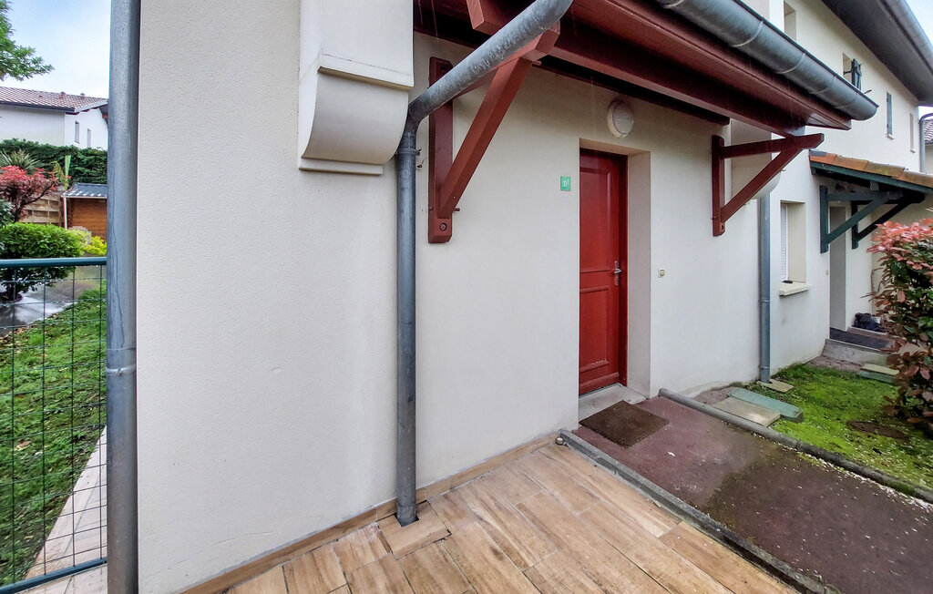 Freuen Sie sich auf einen erholsamen Urlaub in diesem Ferienhaus nicht weit vom Meer.

Das gemütliche Haus erwartet Sie mit einer wohnlich-modernen Einrichtung und bietet die besten Bedingungen für ..